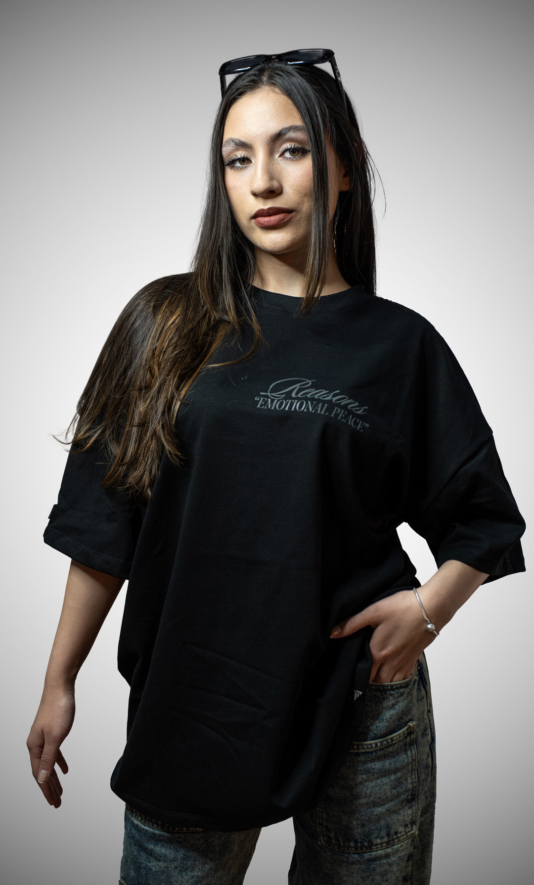 Camiseta Oversize Emotional Peace Negro-Azul