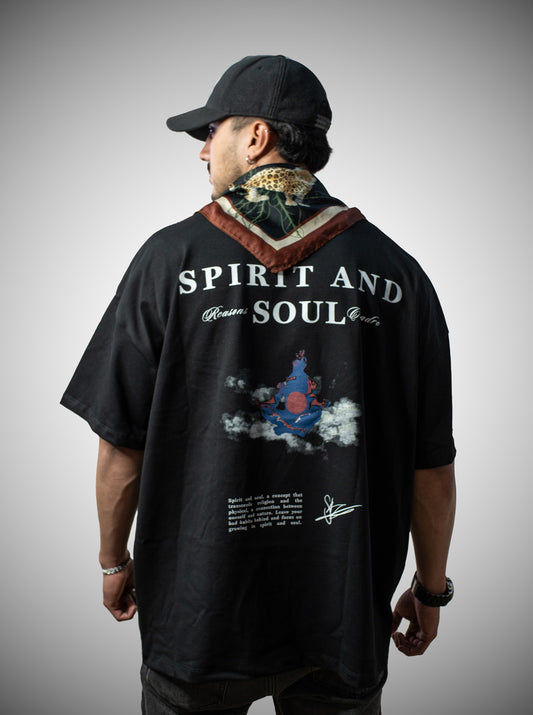 Camiseta Oversize Spirit and Soul Negro